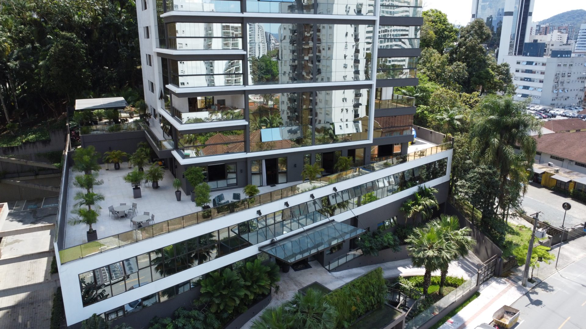 Otto Sky View — fachada